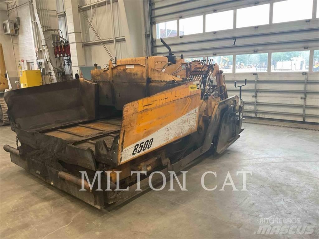 LeeBoy L8500T Asfalt sericiler