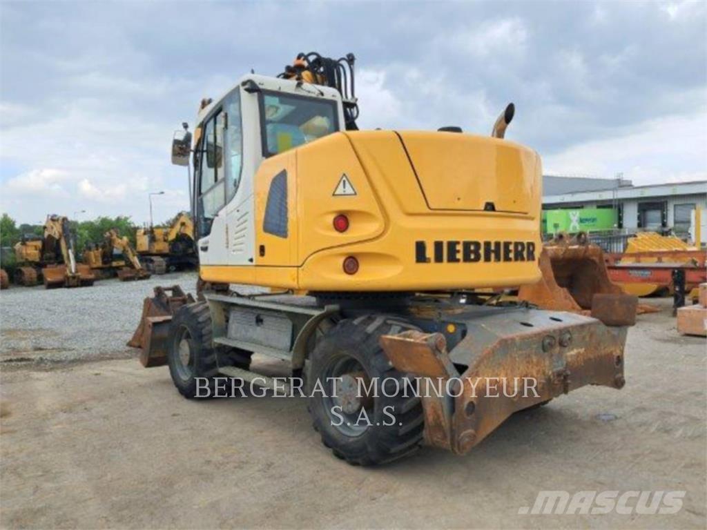 Liebherr A914 Lastik tekerli ekskavatörler