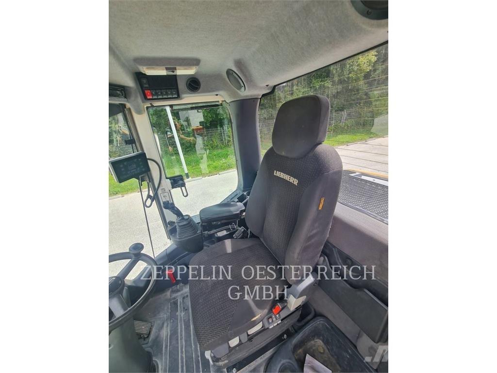 Liebherr L526 Tekerlekli yükleyiciler