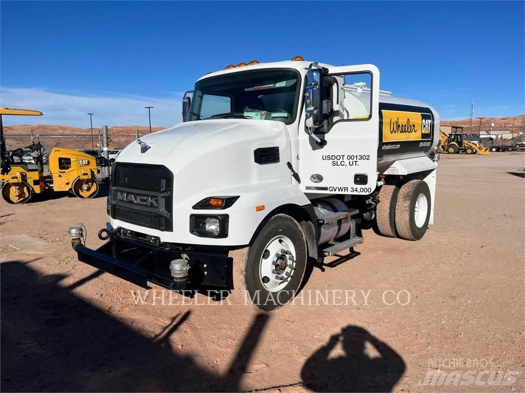 Mack WT2000 A Tankerli kamyonlar