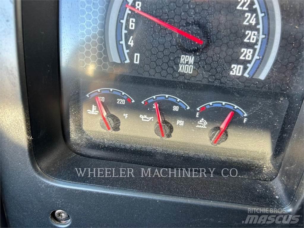 Mack WT2000 A Tankerli kamyonlar