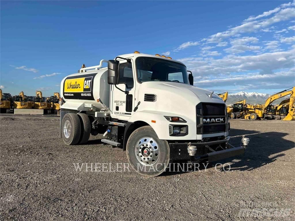 Mack WT2000 A Tankerli kamyonlar