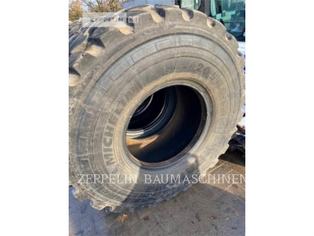 Michelin 4X 20.5R25XHA Lastikler