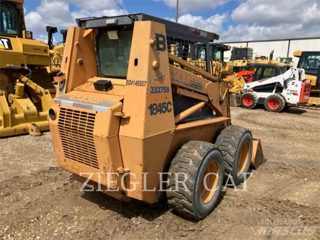 New Holland 1845 Skid steer loderler
