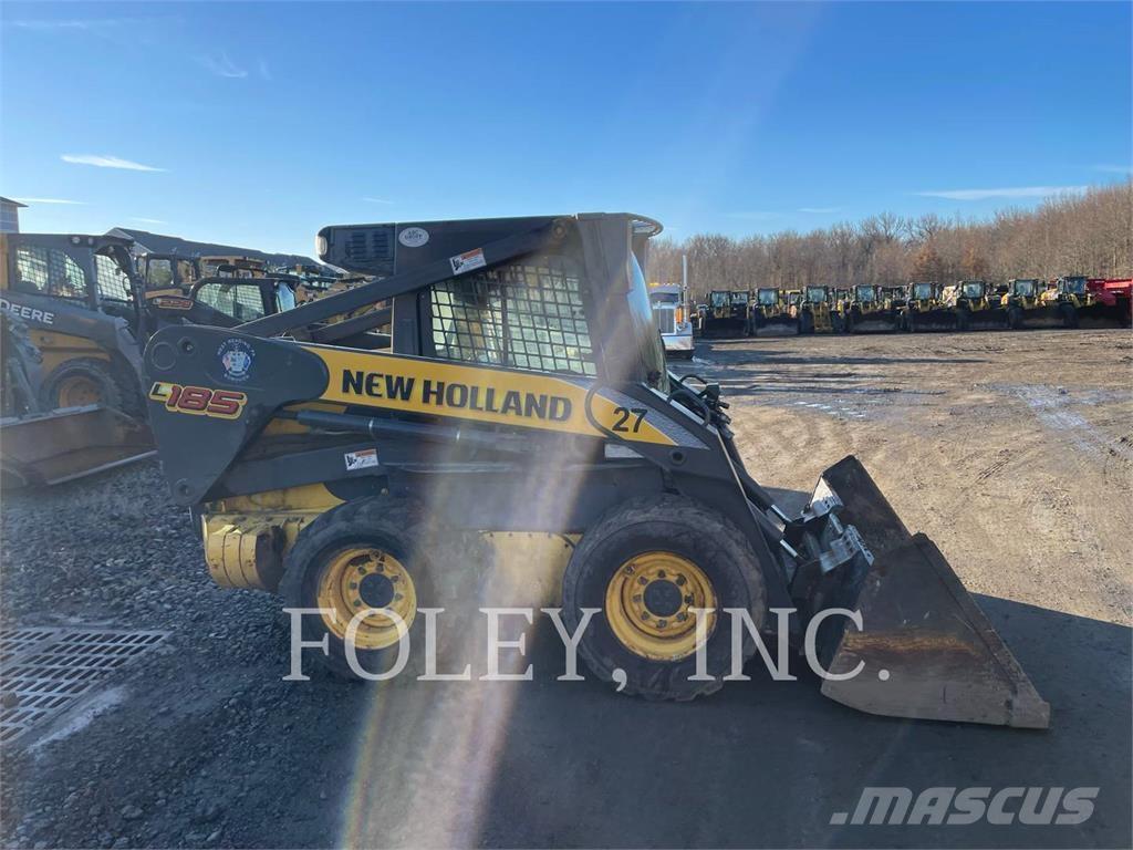 New Holland L185 Skid steer loderler