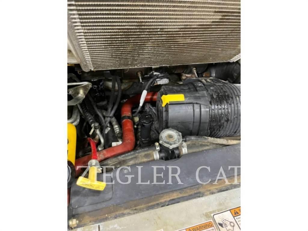 New Holland L220 Skid steer loderler