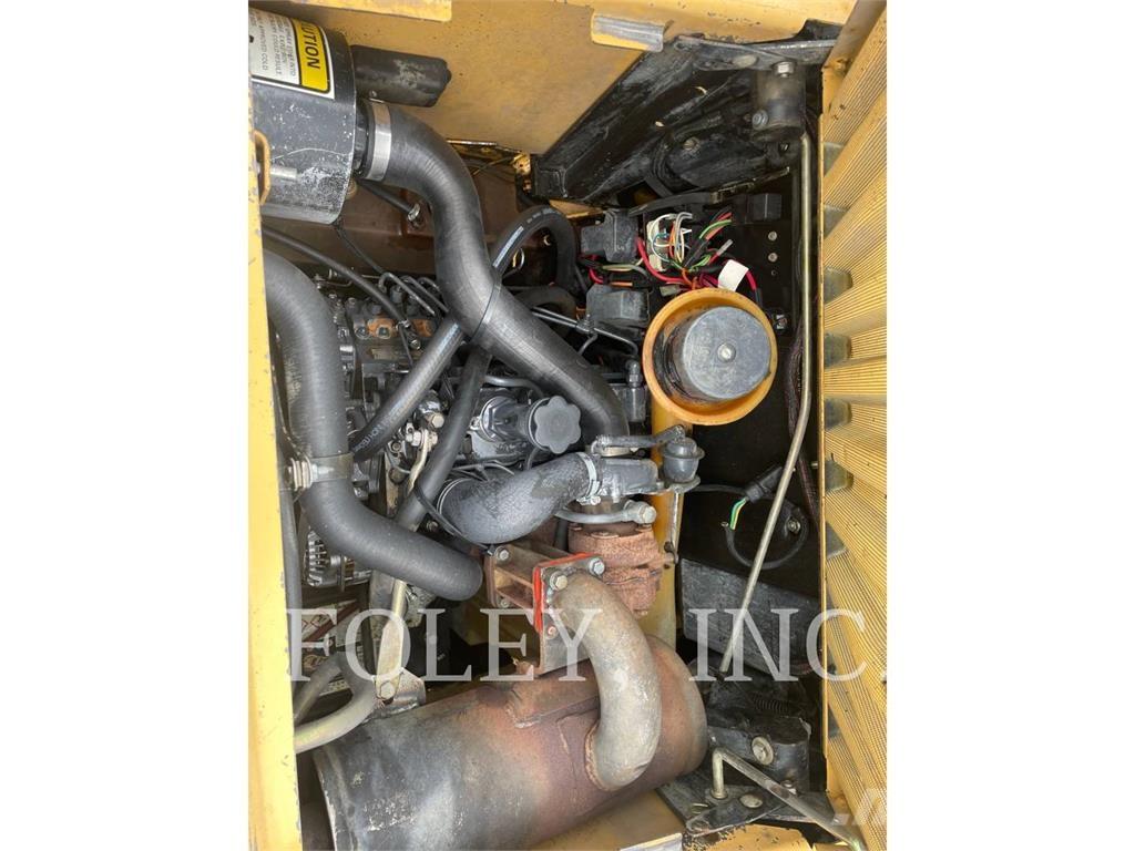 New Holland LX665 Skid steer loderler