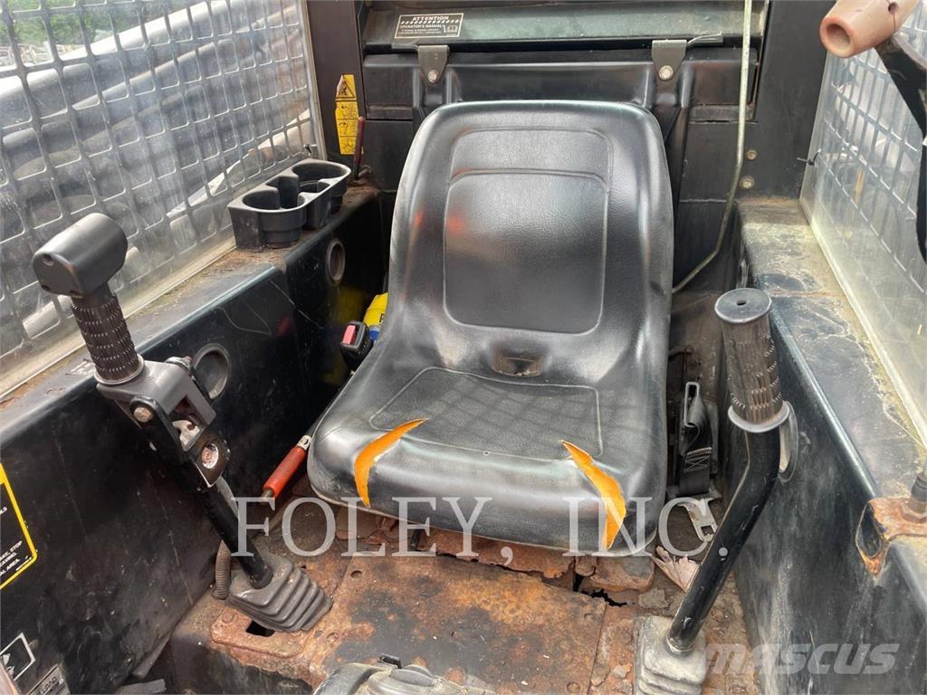 New Holland LX885 Skid steer loderler