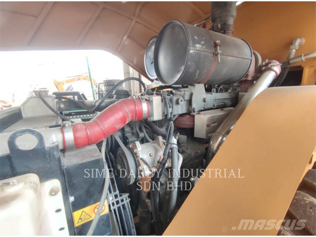 SEM MACHINERY SEM 522 Zemin sıkıştırma makineleri