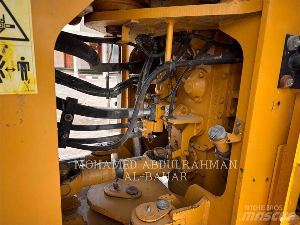 SEM MACHINERY SEM660D Tekerlekli yükleyiciler