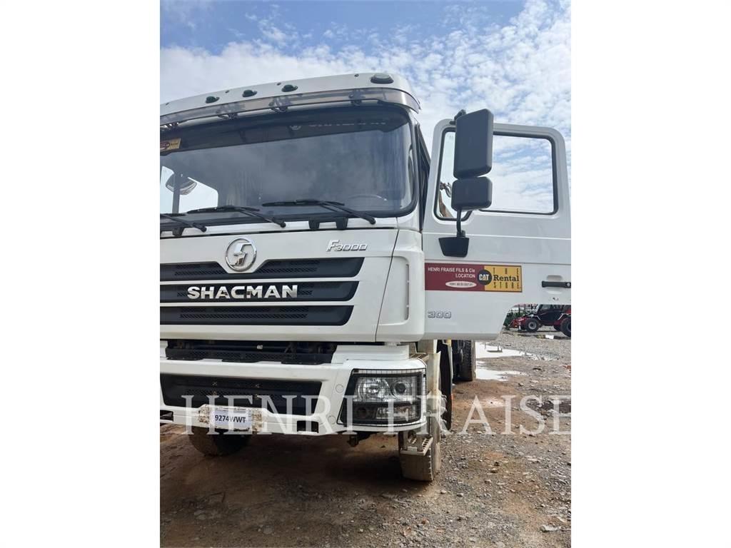 Shacman CAMION GRUE 12T Yol-Arazi Tipi Vinçler (AT)