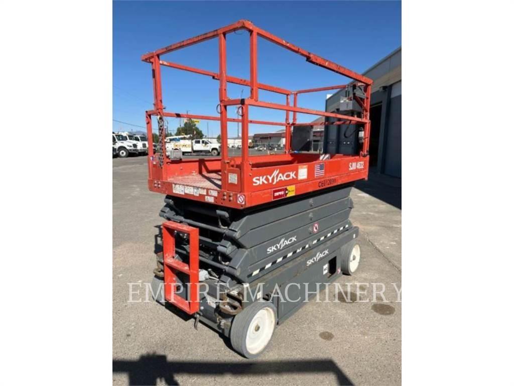 Skyjack 4632 Körüklü personel platformları