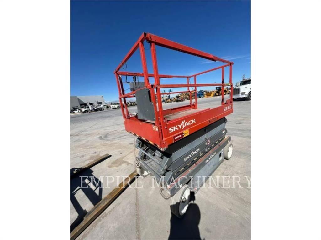 Skyjack 4632 Körüklü personel platformları