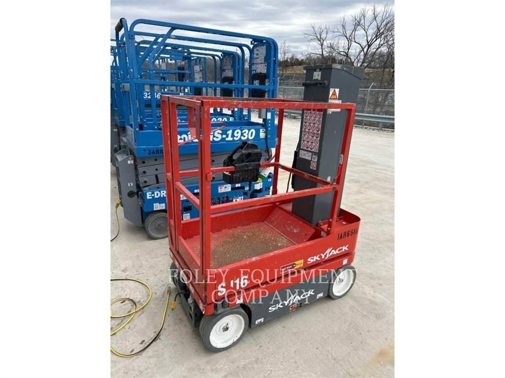 Skyjack (OBSOLETE) SJ16 Makasli platformlar