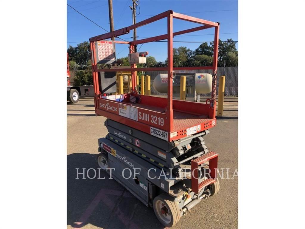 Skyjack SCISSOR 19 Makasli platformlar