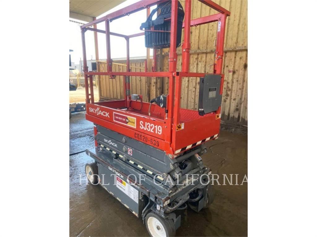 Skyjack SCISSOR 19 Makasli platformlar