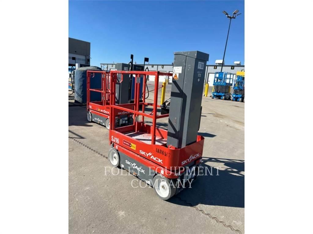 Skyjack SJ16 Makasli platformlar