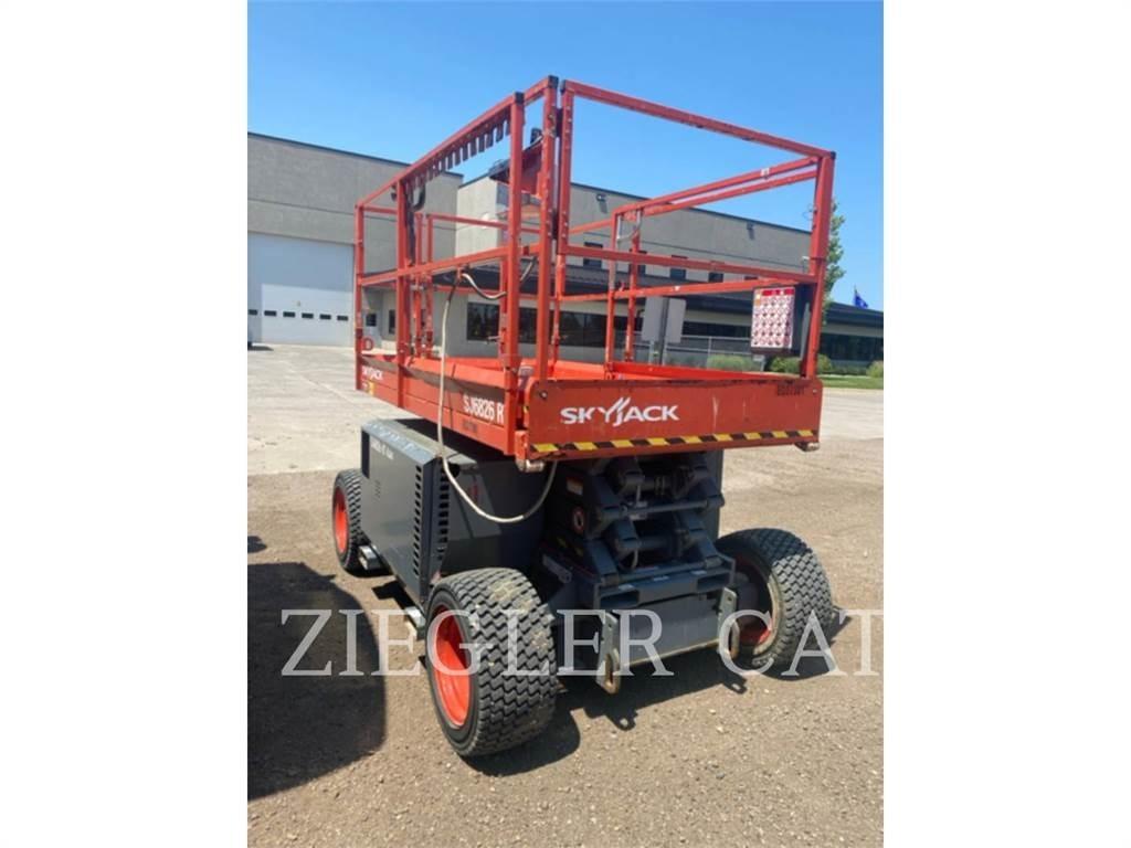 Skyjack SJ6826 Makasli platformlar