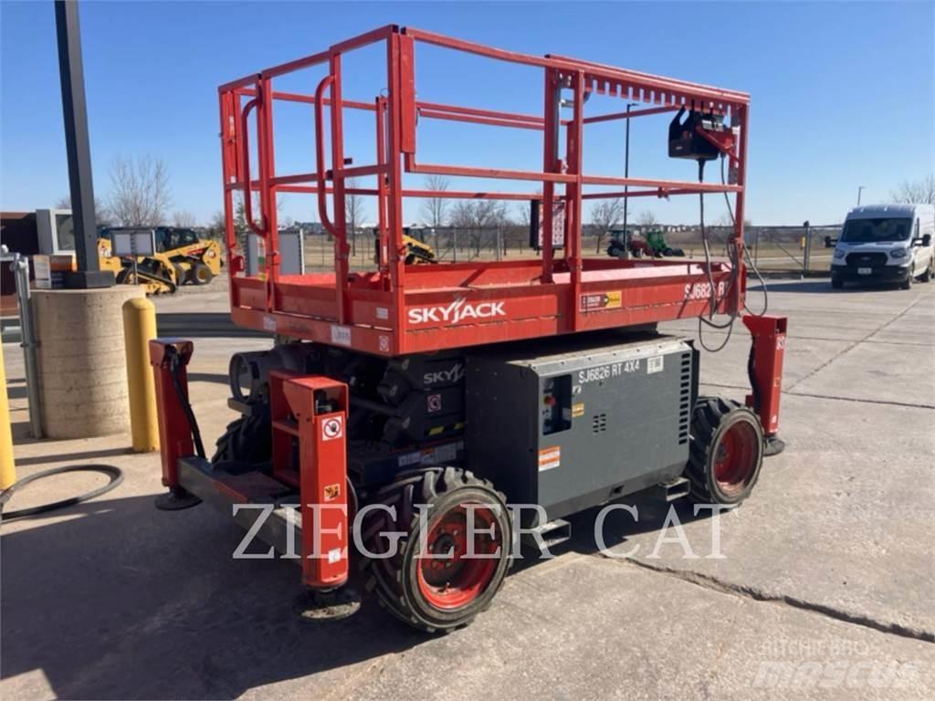 Skyjack SJ6826RT Makasli platformlar