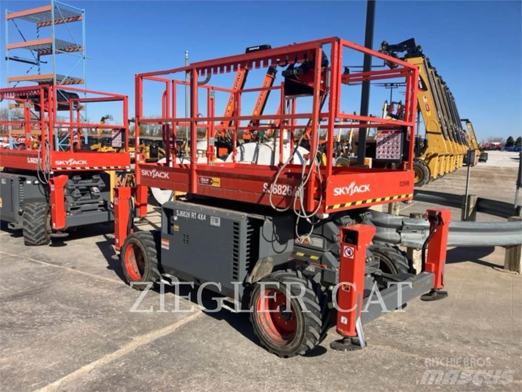 Skyjack SJ6826RT Makasli platformlar