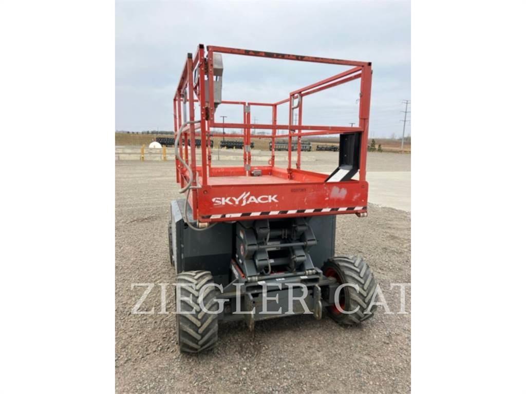 Skyjack SJ6826RT Makasli platformlar