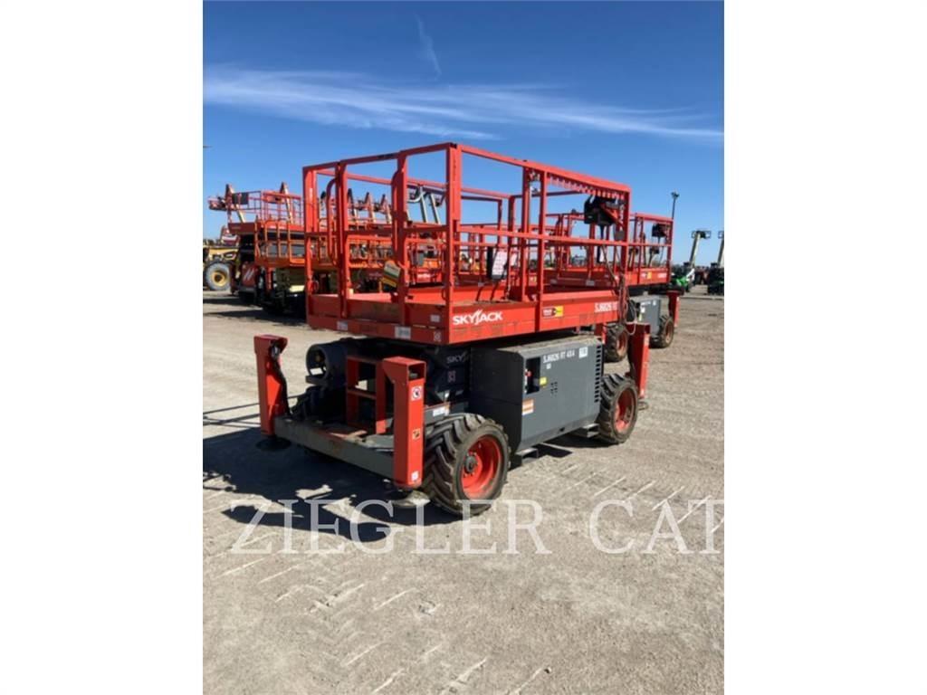 Skyjack SJ6826RT Makasli platformlar