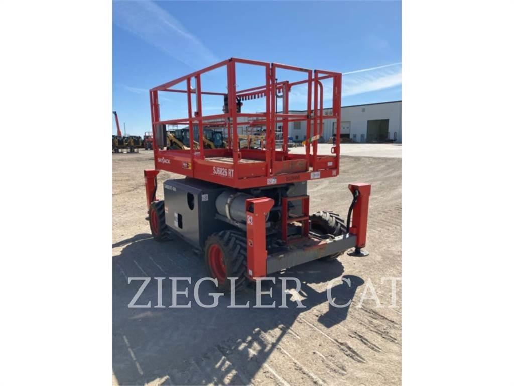 Skyjack SJ6826RT Makasli platformlar