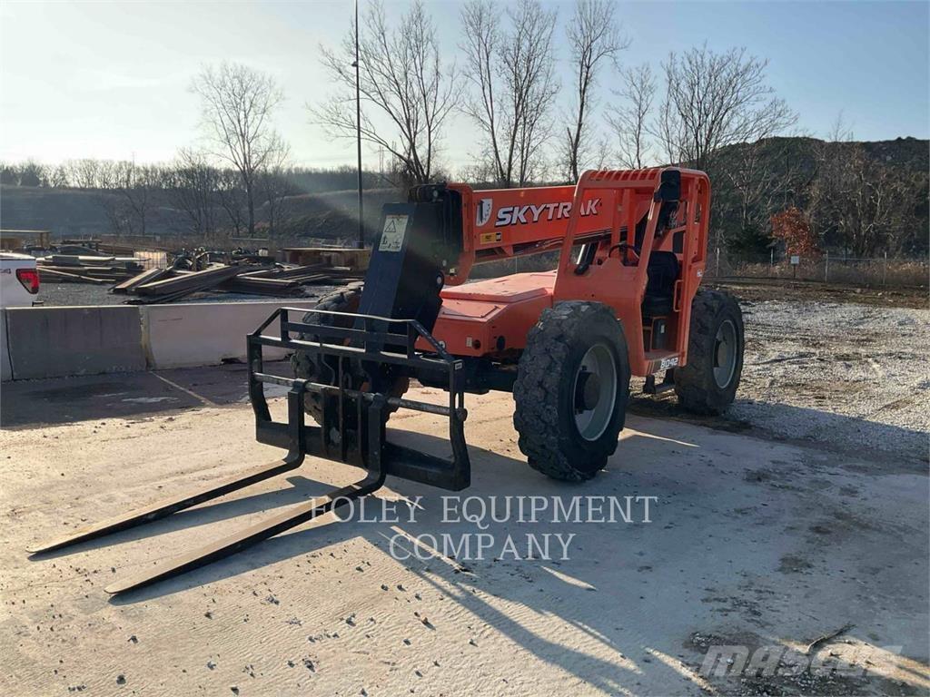 SkyTrak 8042 Teleskopik yükleyiciler