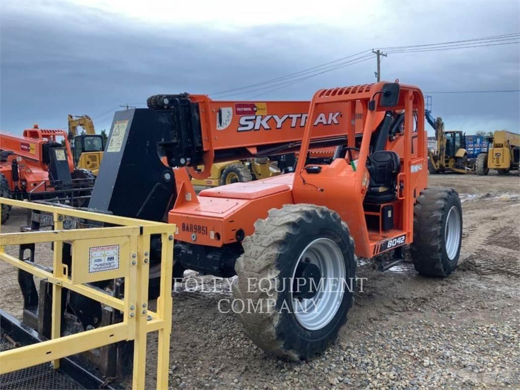 SkyTrak 8042O Teleskopik yükleyiciler