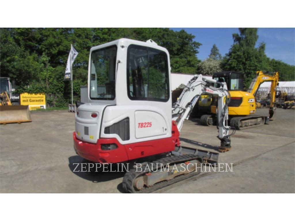 Takeuchi TB225 Paletli ekskavatörler
