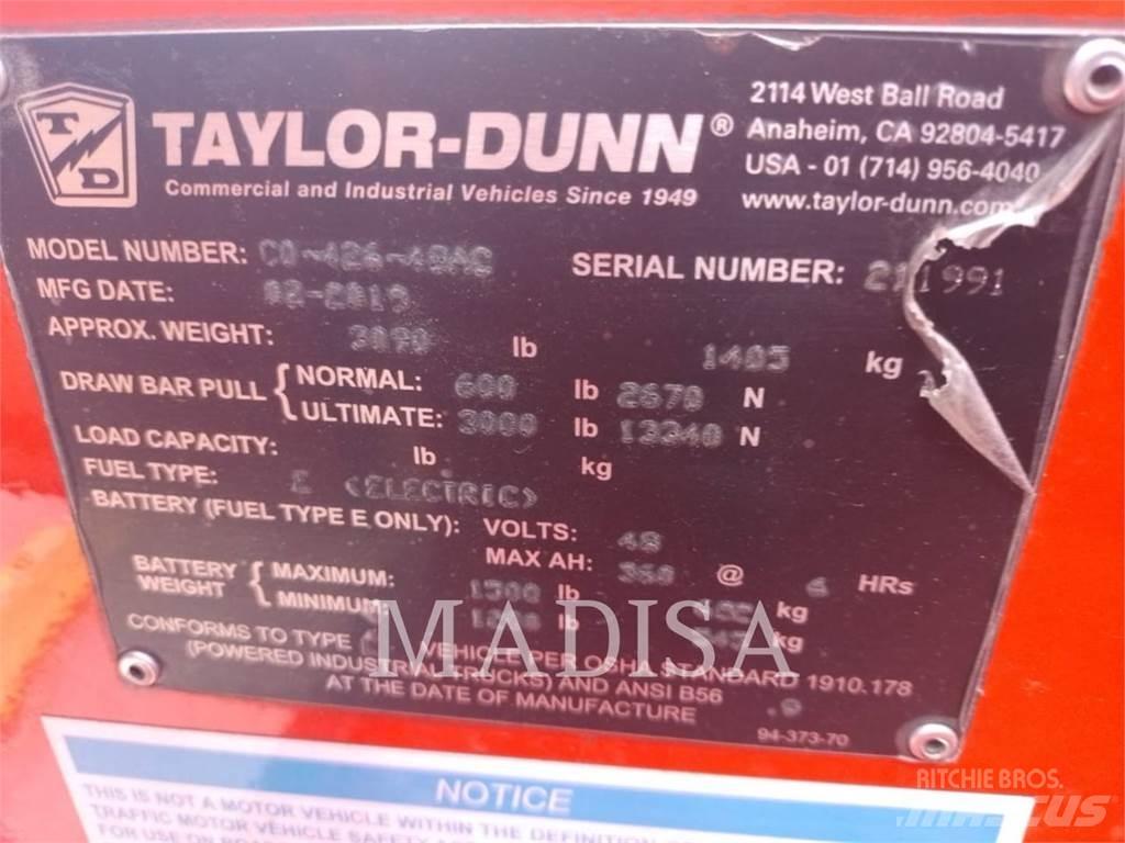 Taylor-Dunn C-426 Diger