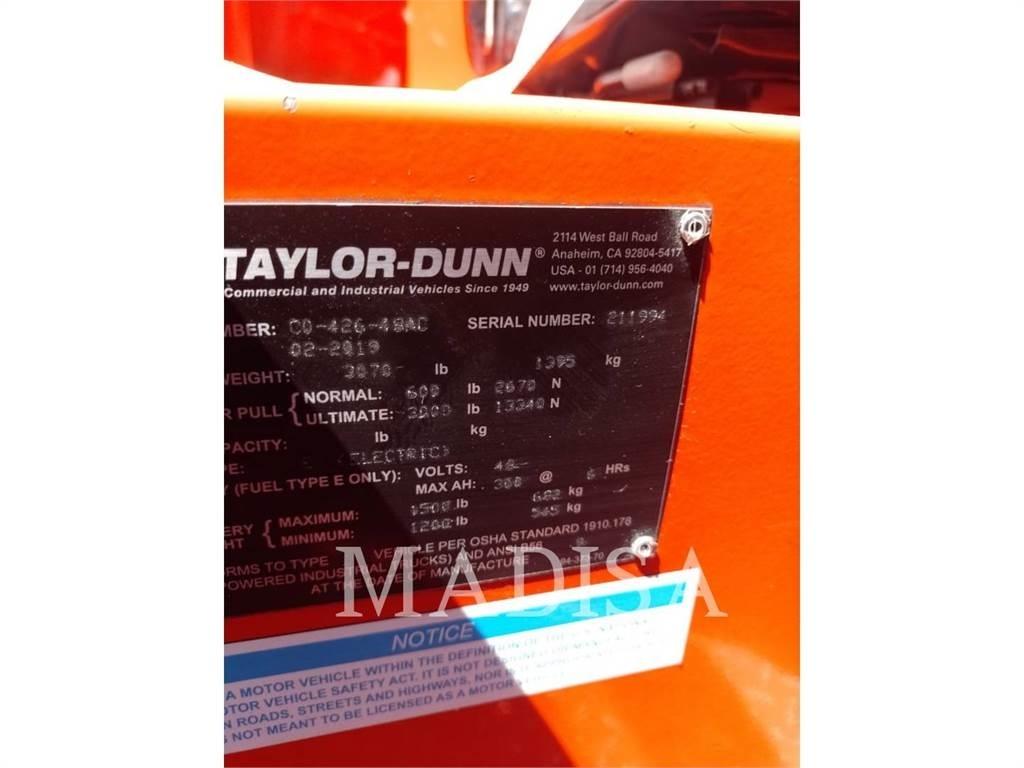 Taylor-Dunn C-426 Diger