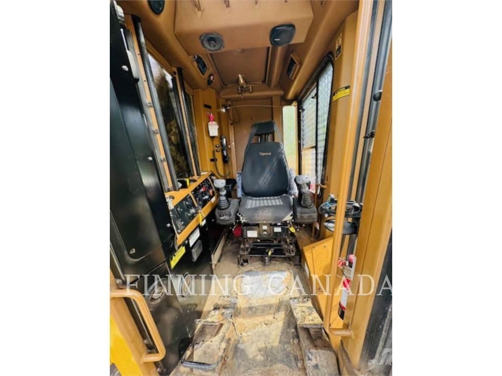 Tigercat 870C Ağaç kesici istifleyiciler