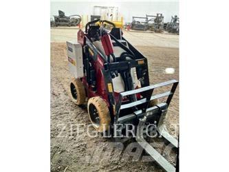 Toro E-DINGO 500 Skid steer loderler