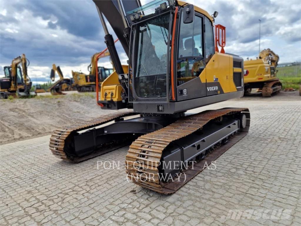 Volvo EC220 Paletli ekskavatörler