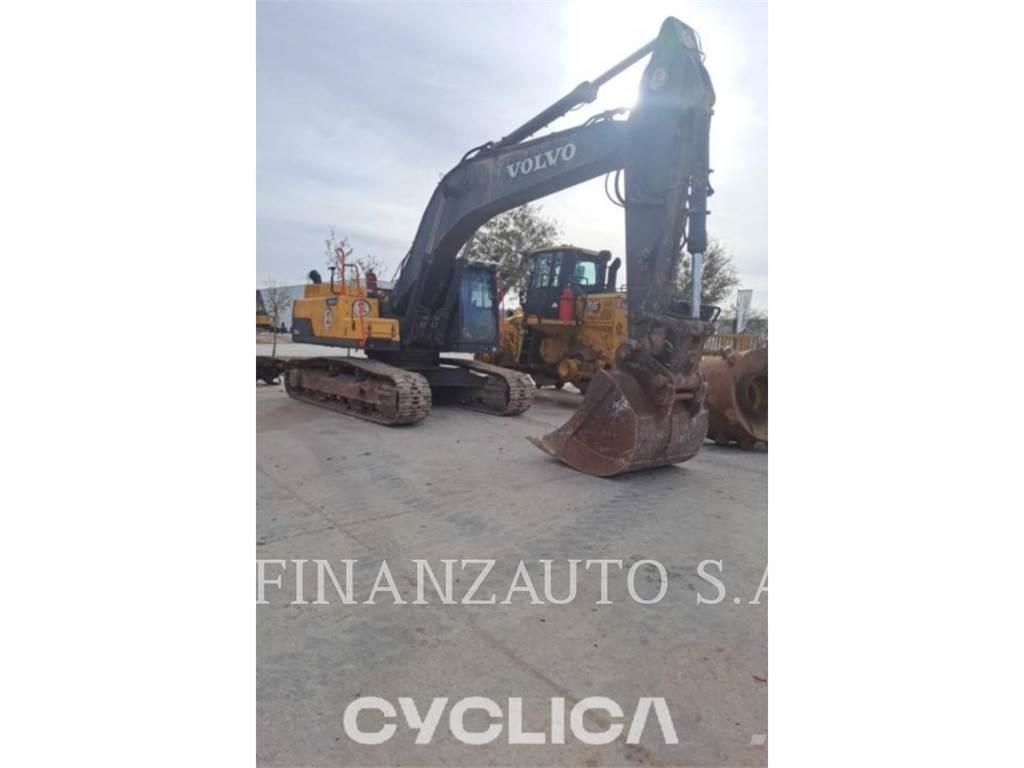 Volvo EC300DNL Paletli ekskavatörler