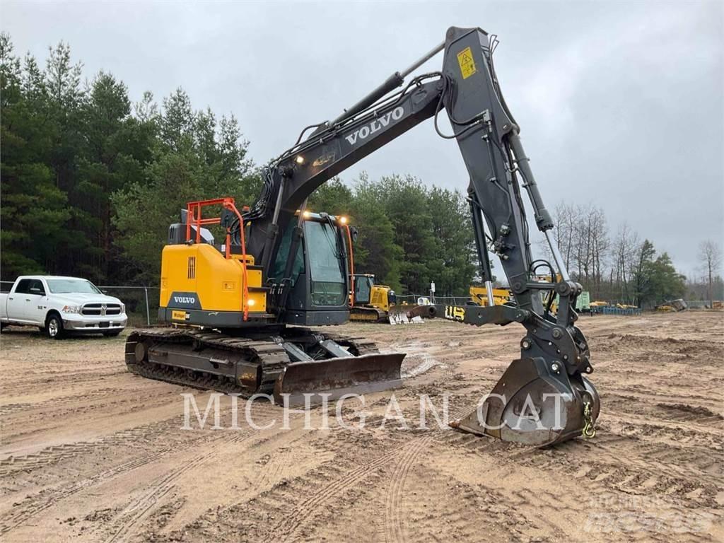 Volvo ECR145EL Paletli ekskavatörler