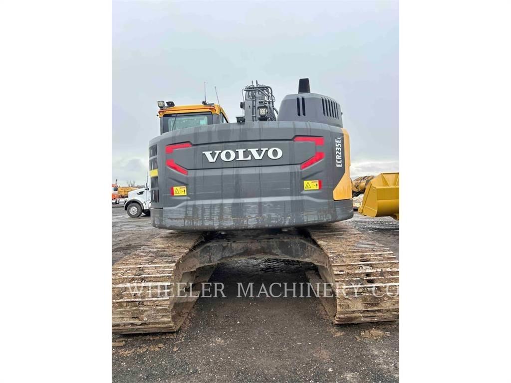 Volvo ECR235EL Paletli ekskavatörler
