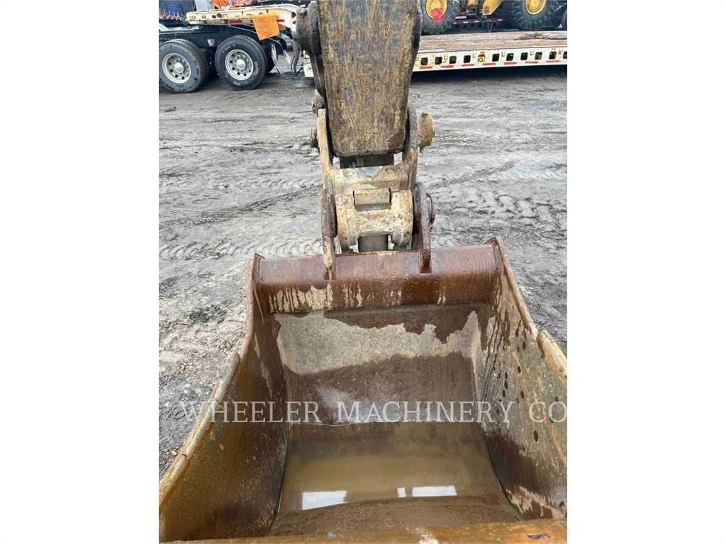 Volvo ECR235EL Paletli ekskavatörler