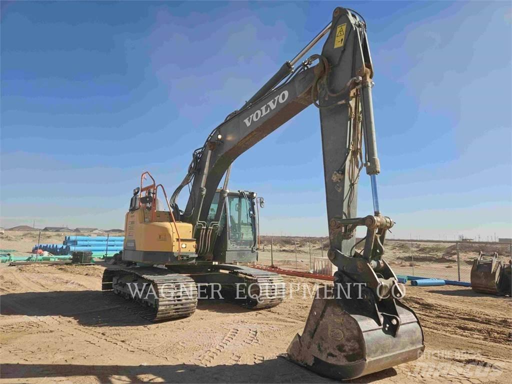 Volvo ECR235EL Paletli ekskavatörler