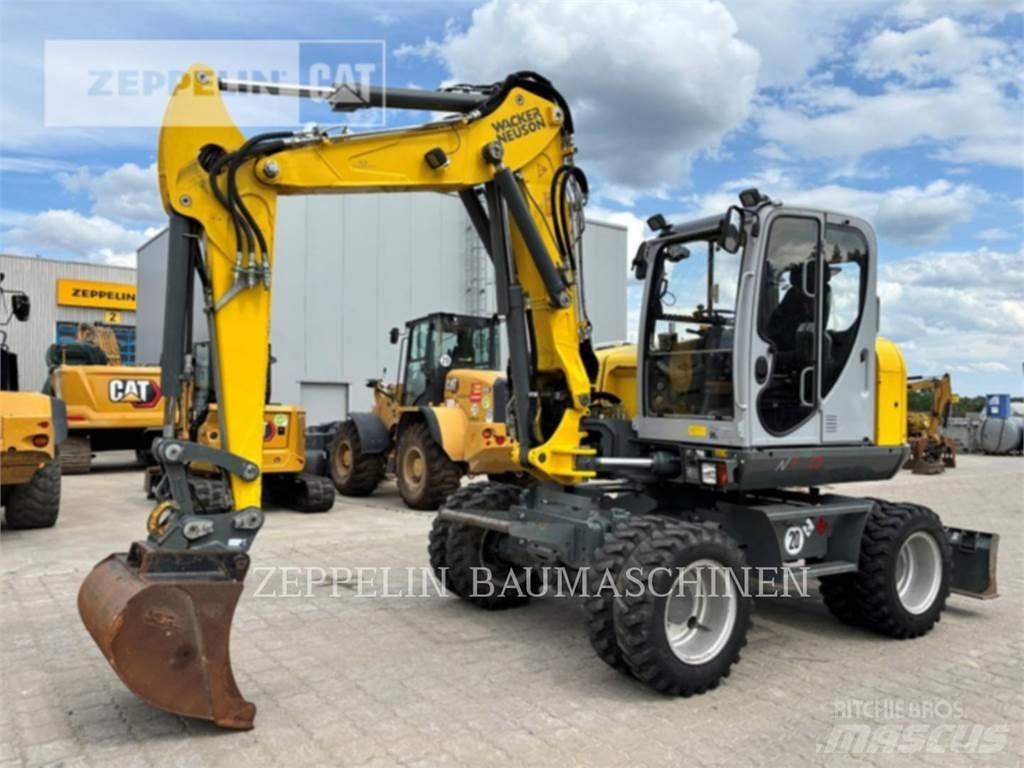 Wacker EW100 Lastik tekerli ekskavatörler