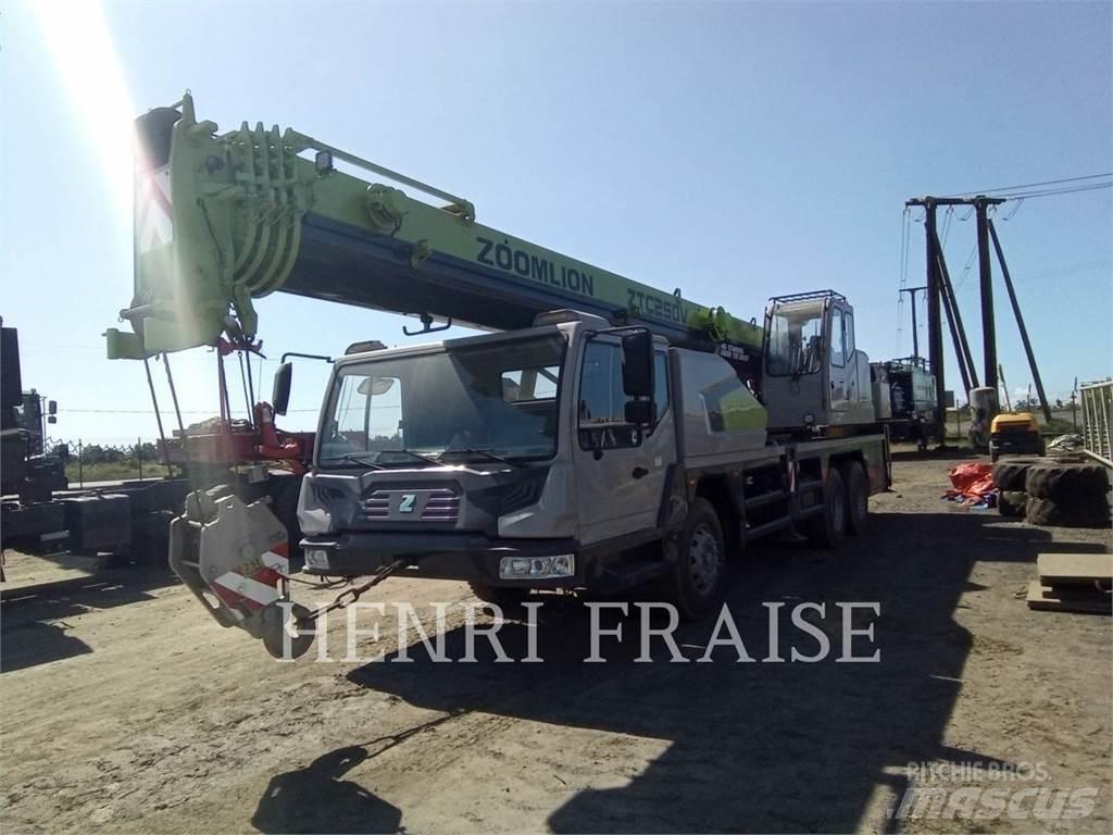 Zoomlion ZTC250V31 Yol-Arazi Tipi Vinçler (AT)