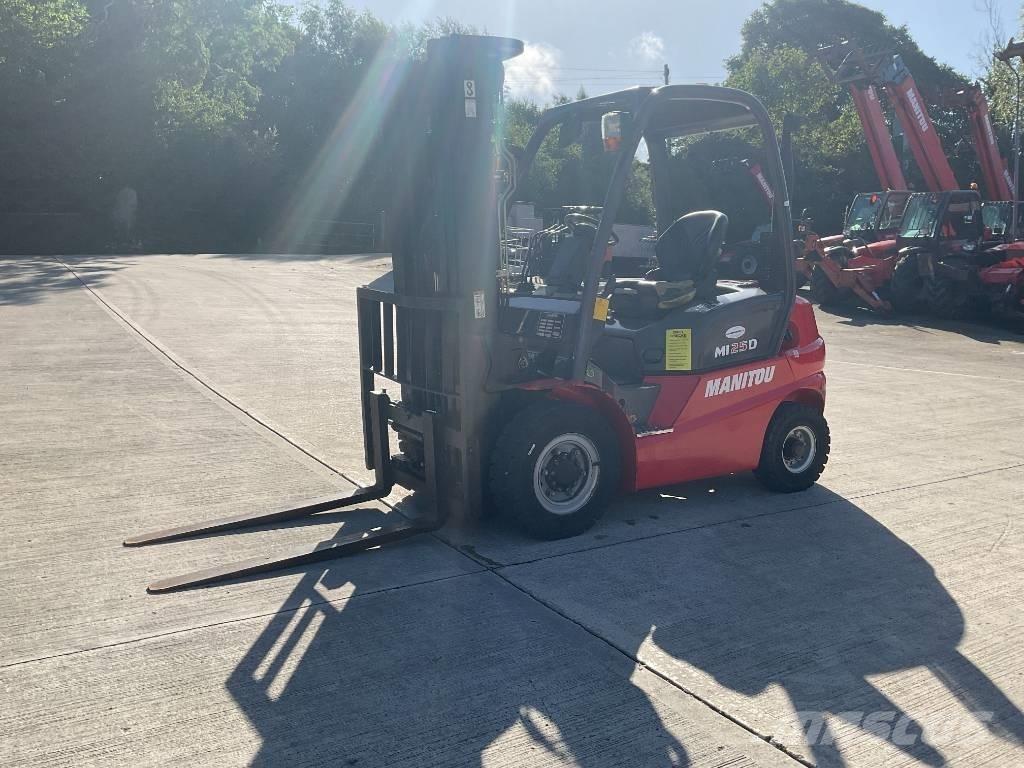 Manitou MI 25 G Teleskopik yükleyiciler