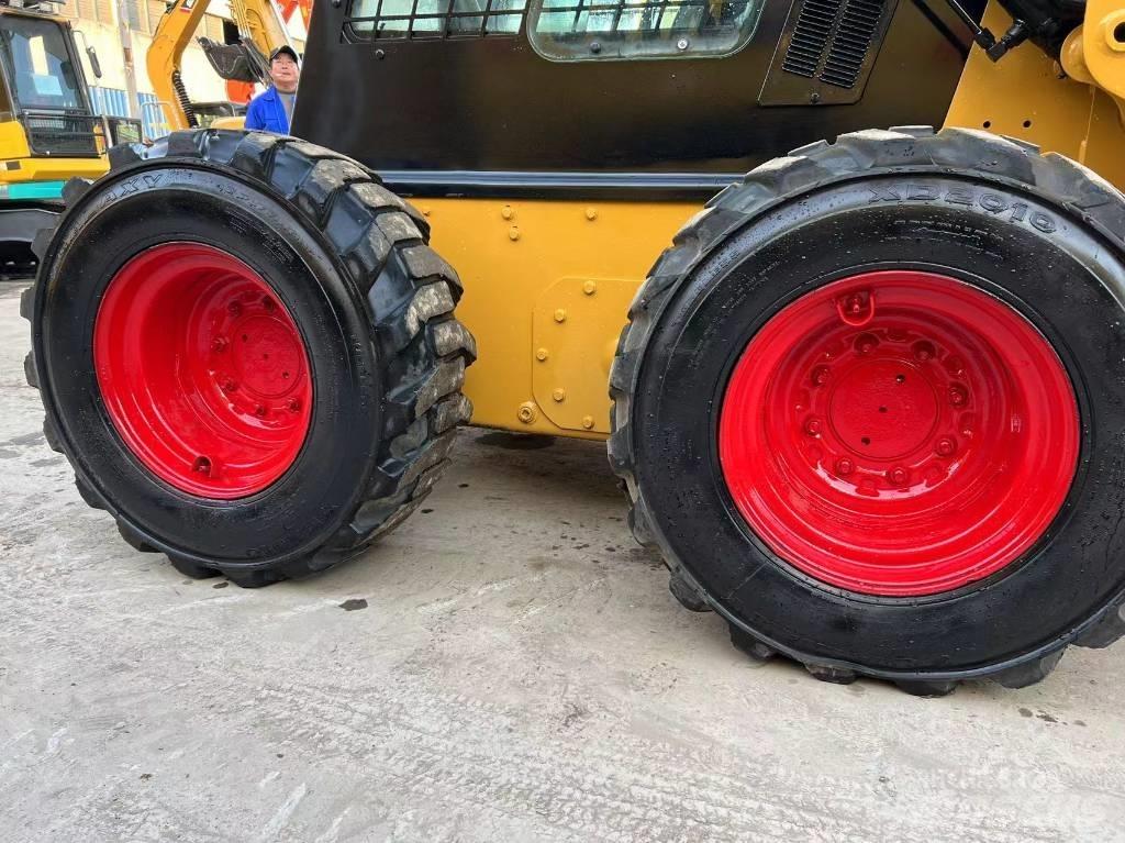 CAT cat262 Skid steer loderler