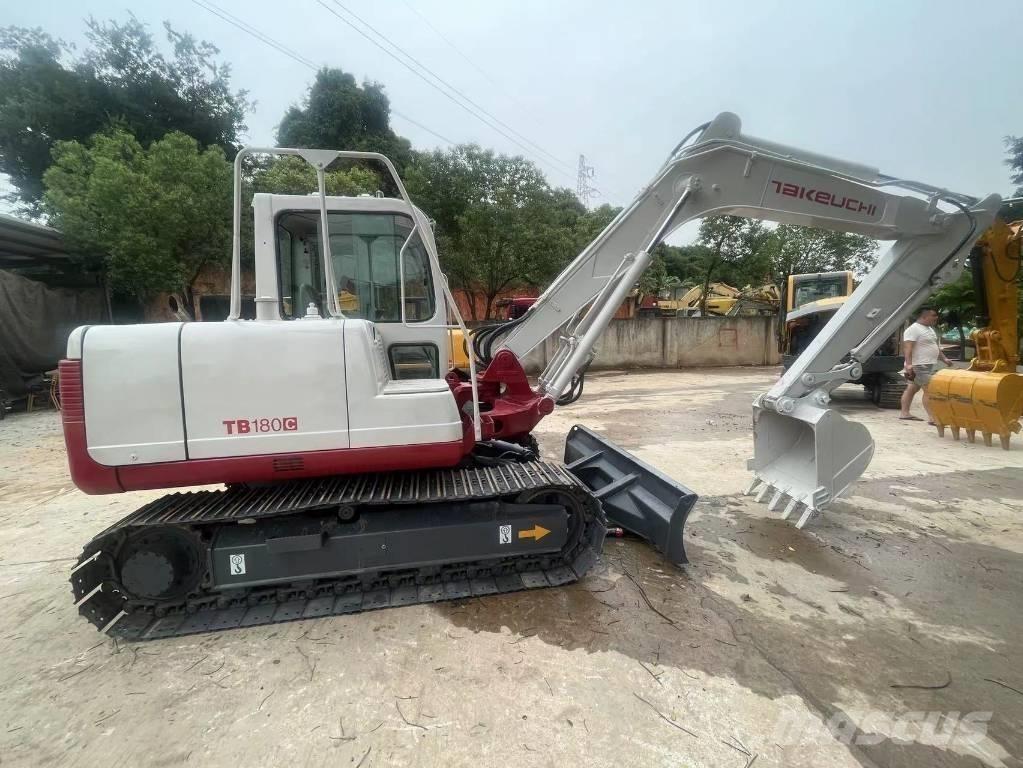 Takeuchi TB180C Paletli ekskavatörler