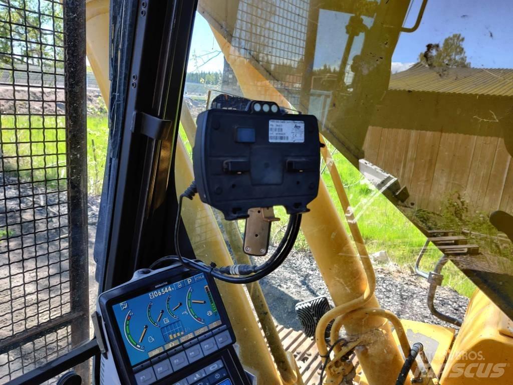 Komatsu HB215LC-1 Paletli ekskavatörler
