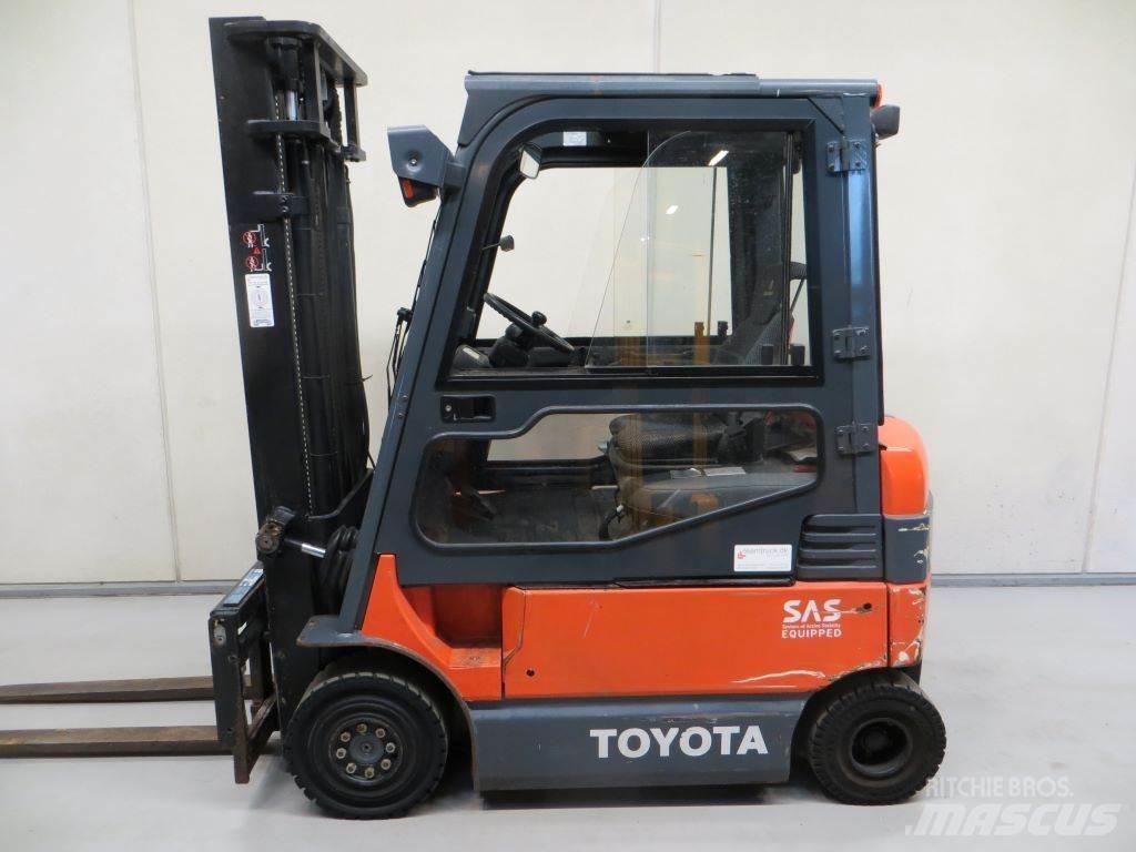 Toyota 7FBMF20 Elektrikli forkliftler