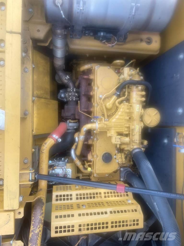 CAT 320 EL Paletli ekskavatörler