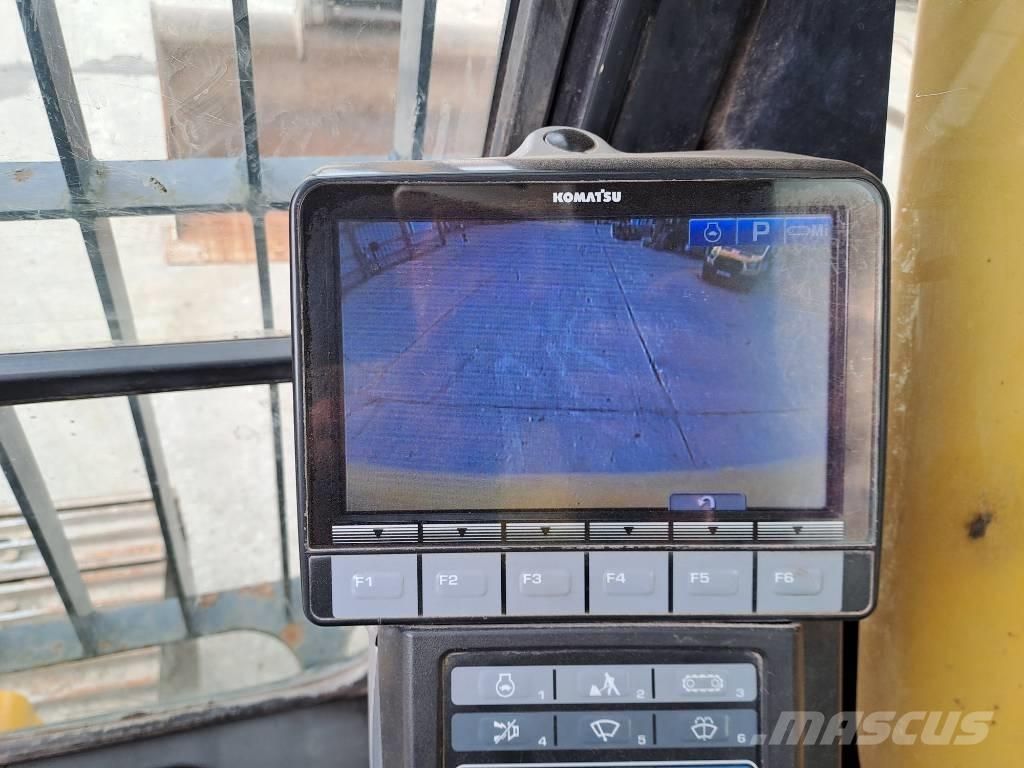 Komatsu HB 215 LC-2 Paletli ekskavatörler