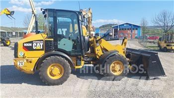 CAT 906 Tekerlekli yükleyiciler